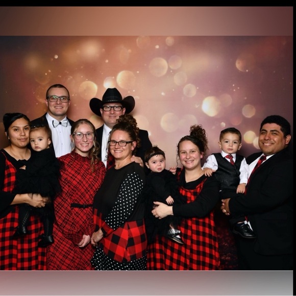 Meet your Posher, Grace Moore👋🏼 - Picture 1 of 14